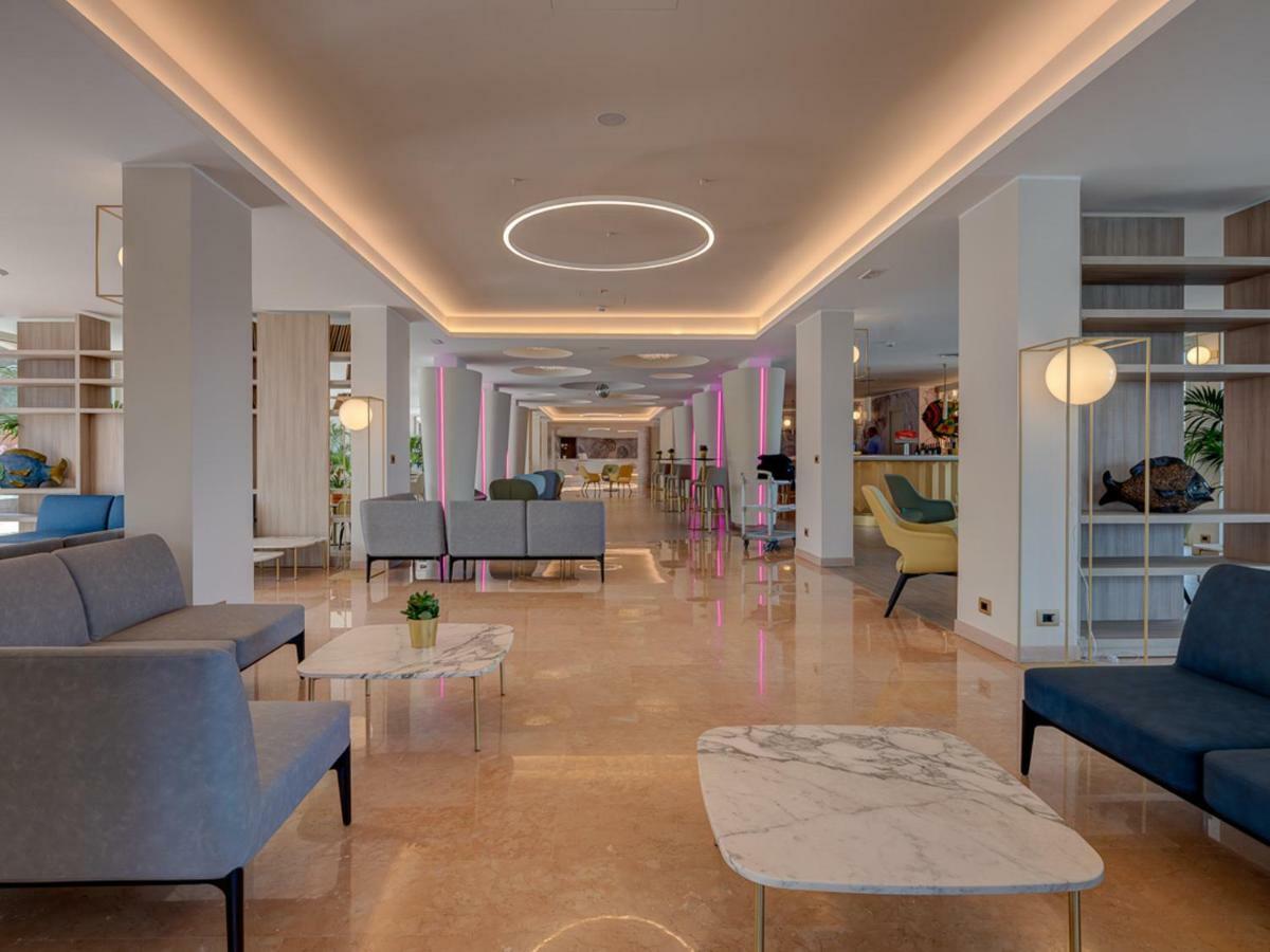 Hotel Antares レトイアンニ エクステリア 写真